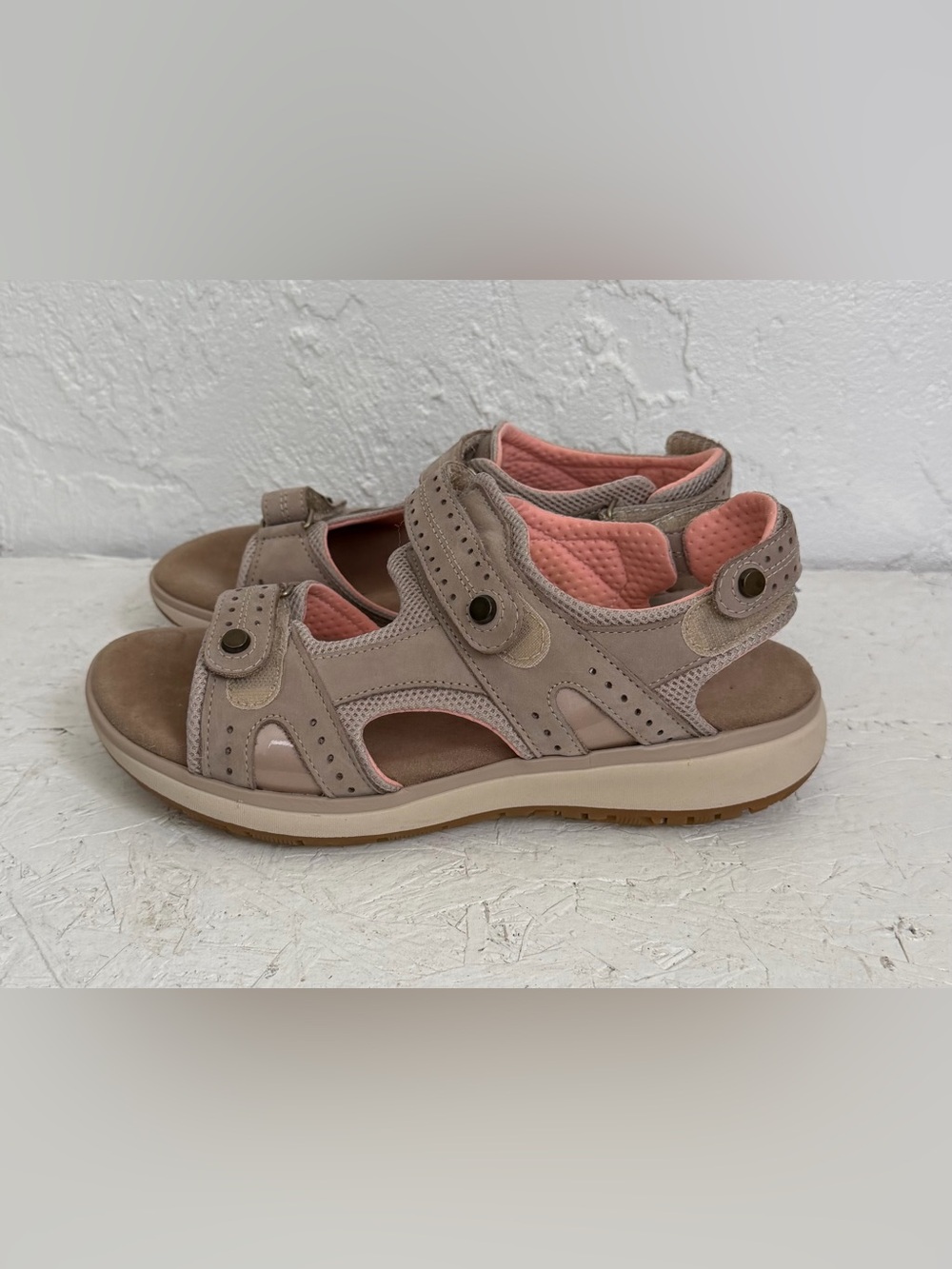 SAS Embark Sandals Womens 8.5 N Taupe Walking Tripad Comfort Adjustable Strap